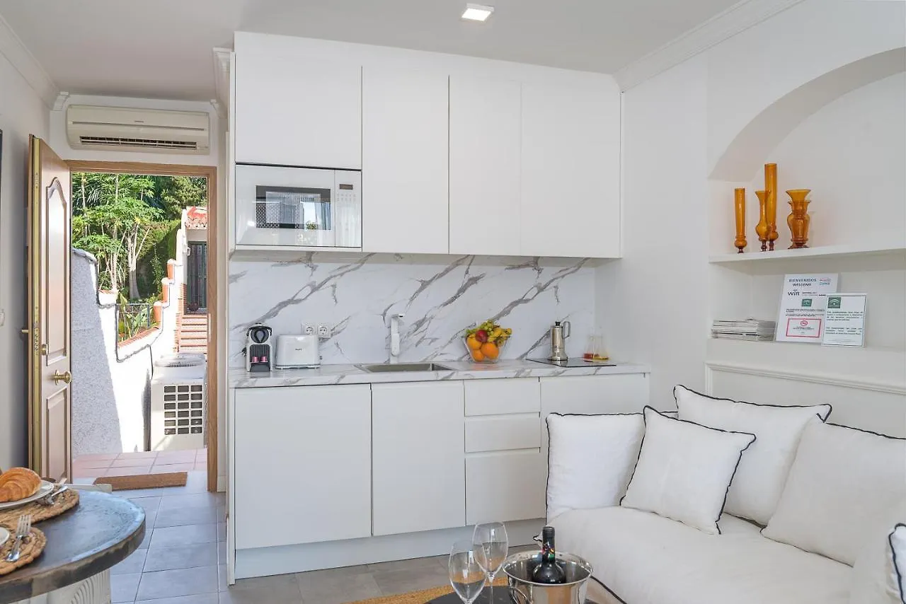 Apartamento Bianca Chic Studio - A sólo 300m Playa de la Carihuela Torremolinos