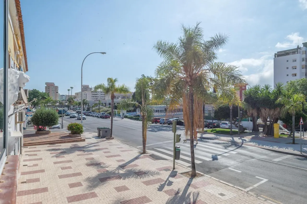Bianca Chic Studio - Carihuela Beach At 300M Torremolinos 0*,  Spain